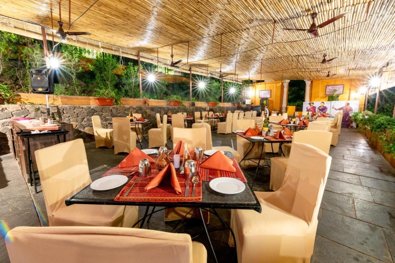 Jadhavgadh -a Gadh Heritage 5* Sasvad